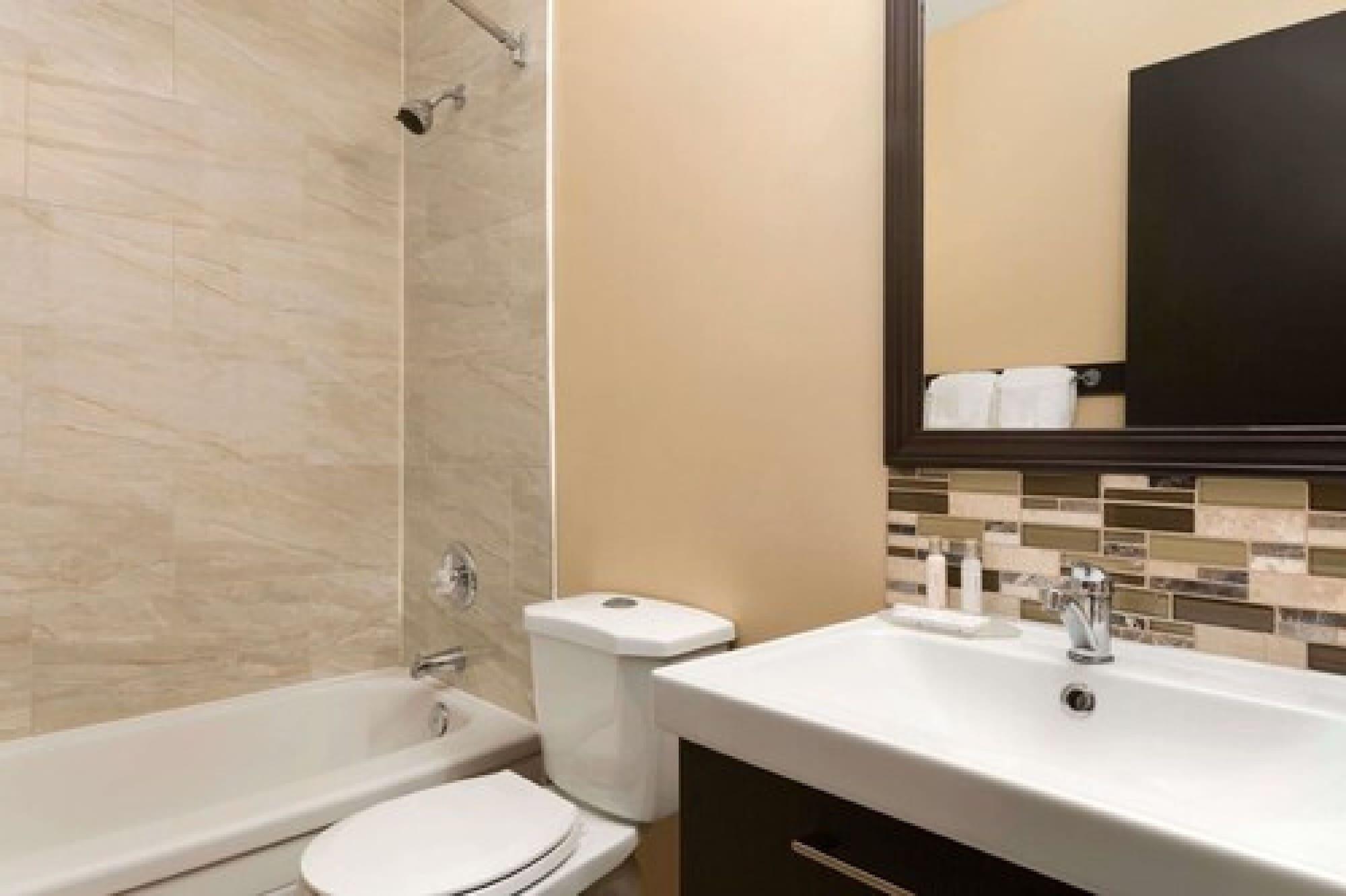 Travelodge By Wyndham Kenora Dış mekan fotoğraf